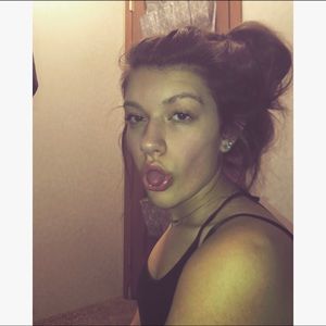 Meet your Posher, Mckenzie